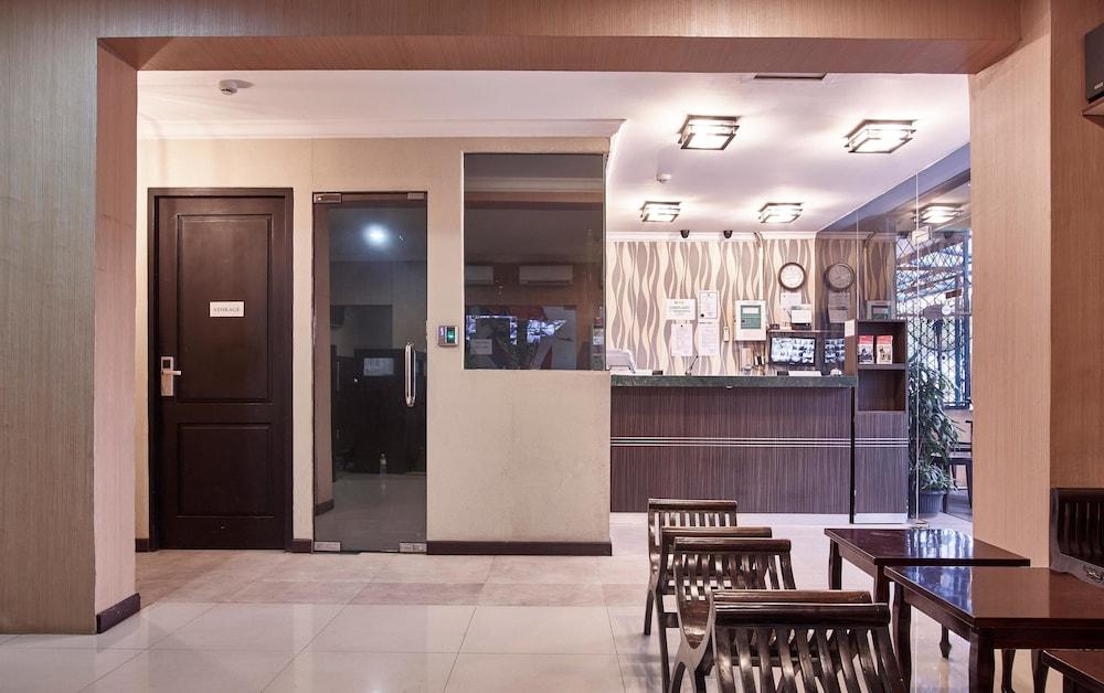 Twins Hotel Джакарта Экстерьер фото